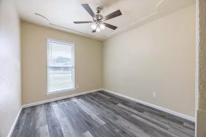 5709 Denise Drive, Haltom City, TX 76148 - Photo 17