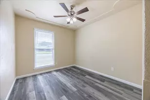 5709 Denise Dr, Haltom City, TX 76148 - Photo 17