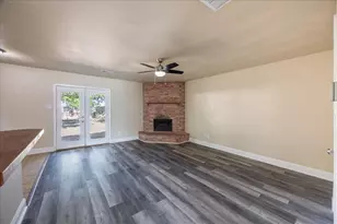 5709 Denise Dr, Haltom City, TX 76148 - Photo 7