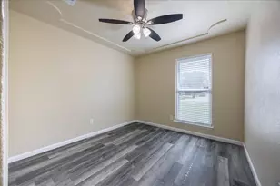 5709 Denise Dr, Haltom City, TX 76148 - Photo 15
