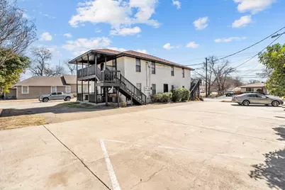 1029 E Hickory Street, Denton, TX 76205 - Photo 9