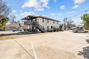 1029 E Hickory St, Denton, TX 76205 - Photo 9