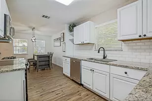 2214 Pine St, Grand Prairie, TX 75050 - Photo 11
