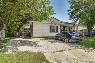 2214 Pine St, Grand Prairie, TX 75050 - Photo 23