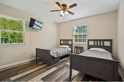 2214 Pine Street, Grand Prairie, TX 75050 - Photo 17