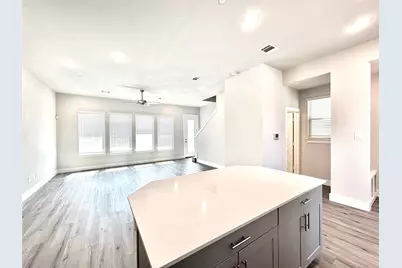 1830 NE Green Oaks Boulevard #102, Arlington, TX 76006 - Photo 7