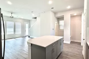 1830 NE Green Oaks Blvd, Arlington, TX 76006 - Photo 5