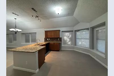 5616 Indian Hill Drive, Arlington, TX 76018 - Photo 29