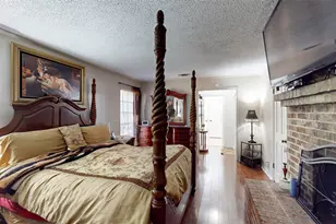 7432 Brentwood Stair Rd, Fort Worth, TX 76112 - Photo 19