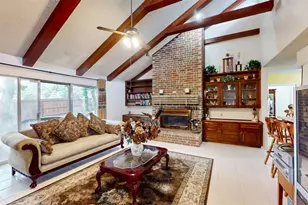 7432 Brentwood Stair Rd, Fort Worth, TX 76112 - Photo 9