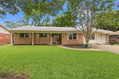 6104 Cliffside Drive, Edgecliff Village, TX 76134 - Photo 1