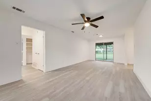 6048 Hillcrest Dr, Watauga, TX 76148 - Photo 9