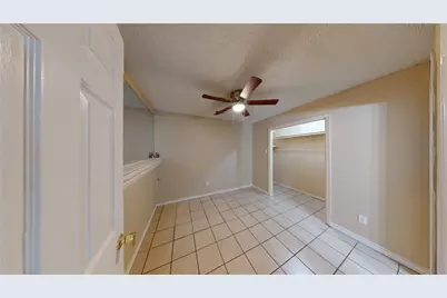 2117 W Walnut Street #D, Garland, TX 75042 - Photo 3