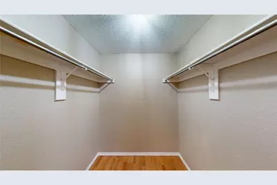 2117 W Walnut Street #D, Garland, TX 75042 - Photo 9