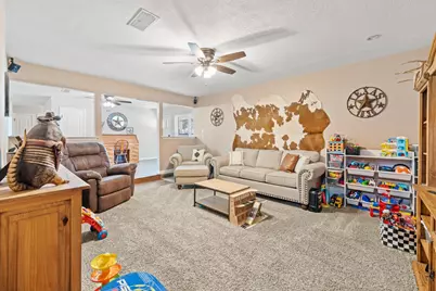 311 Robin Court, Burleson, TX 76028 - Photo 15