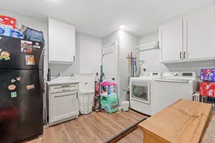311 Robin Ct, Burleson, TX 76028 - Photo 23
