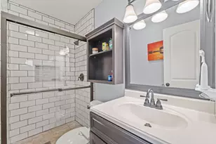 311 Robin Ct, Burleson, TX 76028 - Photo 19
