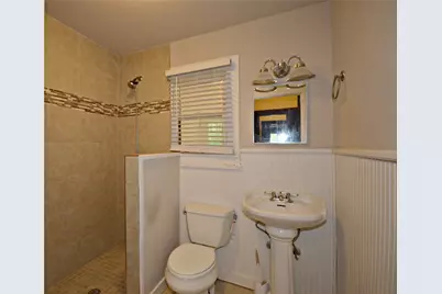 1402 E Chaffin Street, Sherman, TX 75090 - Photo 13