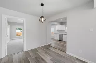 221 16th St, Grand Prairie, TX 75050 - Photo 25