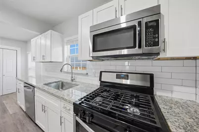 221 16th Street, Grand Prairie, TX 75050 - Photo 11