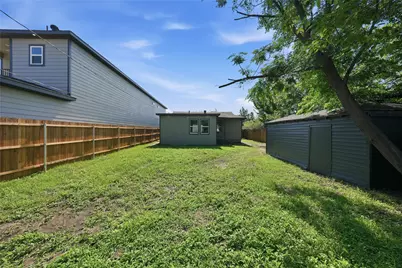 221 16th Street, Grand Prairie, TX 75050 - Photo 29