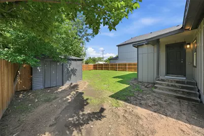 221 16th Street, Grand Prairie, TX 75050 - Photo 31