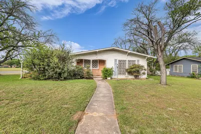 1525 Crow Drive, Waco, TX 76705 - Photo 1