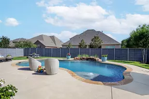 800 Dusty Trl, Little Elm, TX 76227 - Photo 33