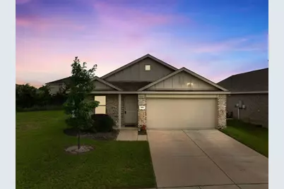 900 Odlozil Lane, Ennis, TX 75119 - Photo 1