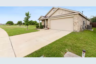 900 Odlozil Lane, Ennis, TX 75119 - Photo 3
