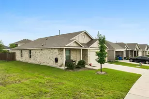 900 Odlozil Ln, Ennis, TX 75119 - Photo 3