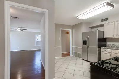 6912 Wake Forrest Drive, Dallas, TX 75214 - Photo 9