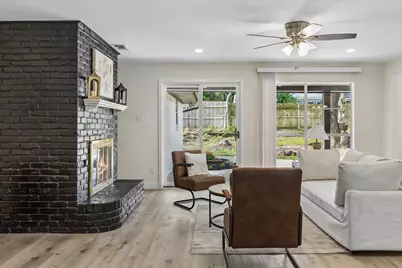 904 Shelley Drive, Arlington, TX 76012 - Photo 5