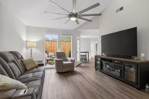10923 Gable Cir, Dallas, TX 75229 - Photo 5