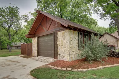 7402 Hampton Drive, Granbury, TX 76049 - Photo 35
