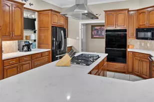 7402 Hampton Dr, Granbury, TX 76049 - Photo 15
