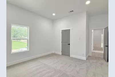 208 Silverleaf Drive, Fort Worth, TX 76112 - Photo 23