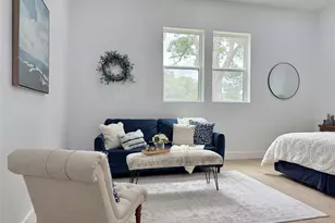 208 Silverleaf Dr, Fort Worth, TX 76112 - Photo 11