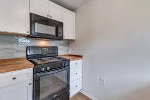 923 S 1st St, Sherman, TX 75090 - Photo 5