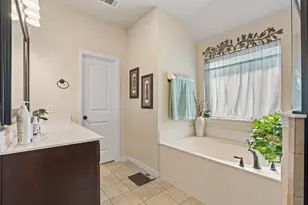 8901 Hillview Dr, Godley, TX 76044 - Photo 15