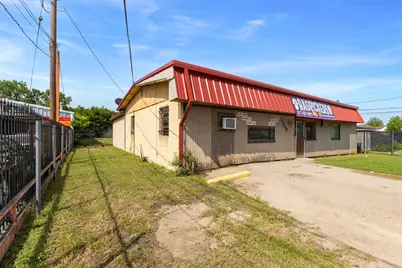 3908 Mansfield Highway, Forest Hill, TX 76119 - Photo 3