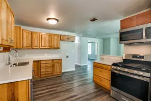 606 W High St, Terrell, TX 75160 - Photo 11