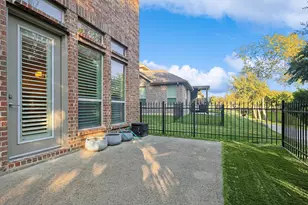 2812 Cedar Elm Dr, Carrollton, TX 75010 - Photo 27