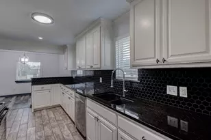 2540 Prichard Ln, Dallas, TX 75227 - Photo 7