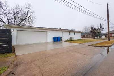 2540 Prichard Lane, Dallas, TX 75227 - Photo 19