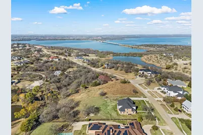 828 Mallard Pointe Drive, Grand Prairie, TX 75104 - Photo 35