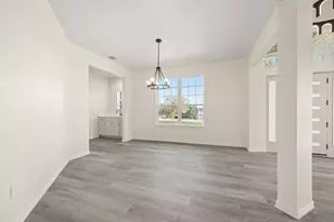 828 Mallard Pointe Dr, Grand Prairie, TX 75104 - Photo 7