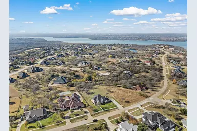 828 Mallard Pointe Drive, Grand Prairie, TX 75104 - Photo 33