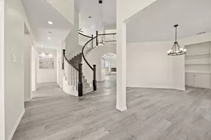 828 Mallard Pointe Dr, Grand Prairie, TX 75104 - Photo 5