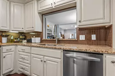 146 Pleasant Grove Lane, Waco, TX 76712 - Photo 11